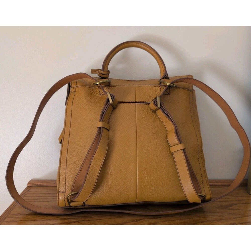 Fossil Parker Convertible Backpack Leather, Tan with Retro Wavy Stripes CUTE! - Picture 6 of 16